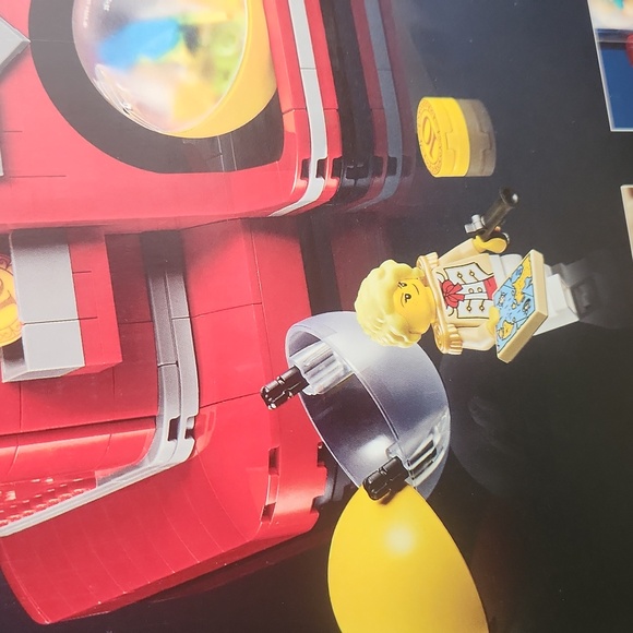 LEGO Ideas Miniature Vending Machine NWT Brand New In Box Unopened Complete - Picture 11 of 15